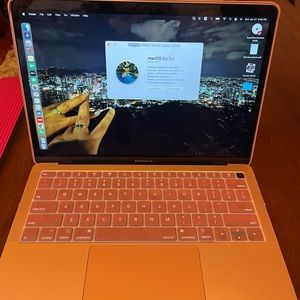 MacBook Air 13” Rose Gold for sale for ONLY $550!